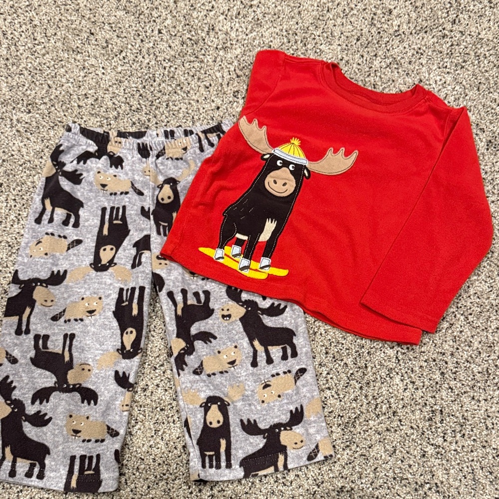 Carters Red Moose Kids Pajama Set